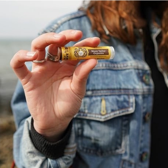 (Pack Of 5) Organics Beeswax Lip Balm for Moisturizing Lips and Cuticles New - Picture 3 of 6